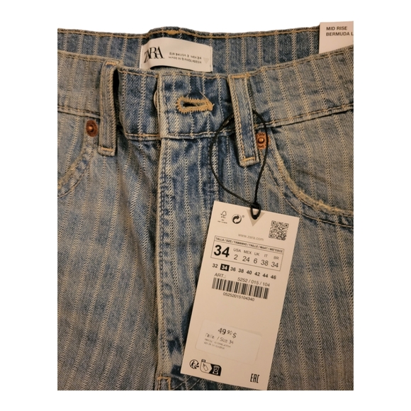 Bermuda Shorts - Picture 2 of 4